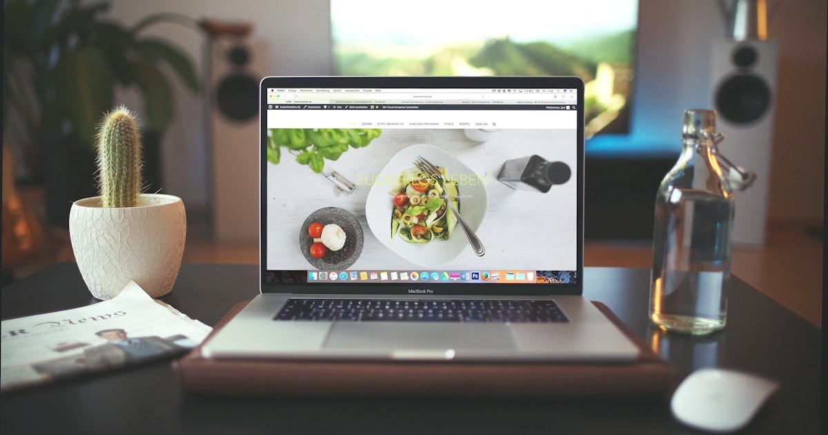 Webflow vs Next.js: Designers vs Developers
